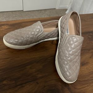 Steve Madden shoes only worn twice!